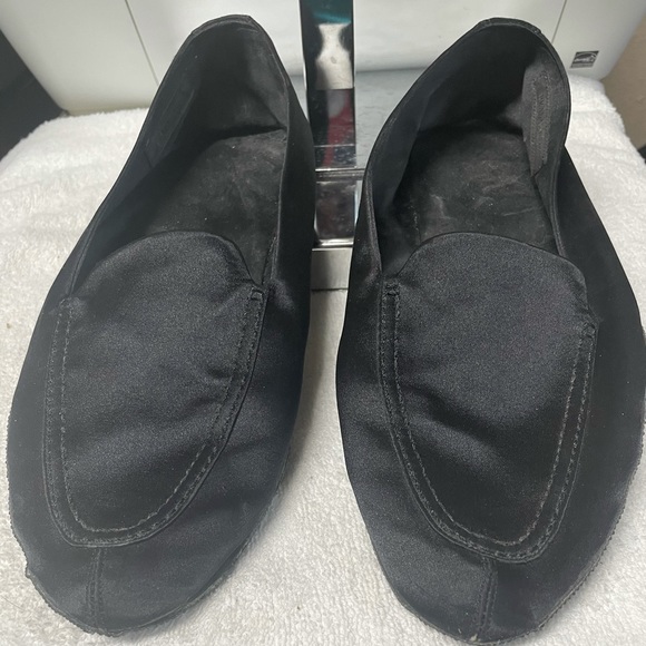 Authentic Prada Satin Toiletries Bag & Slippers - Picture 9 of 14